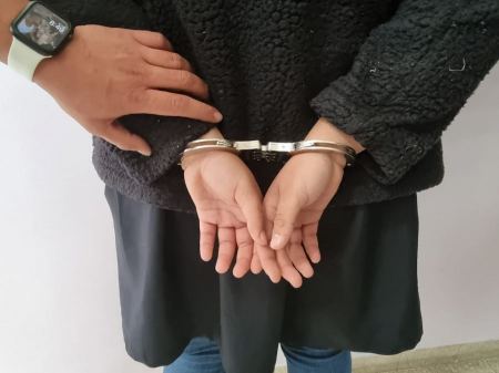 شابة من باقة الغربية سرقت مجواهرات من بيت في كفر قرع